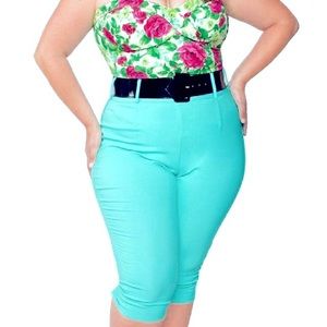 Pinup Girl Clothing Deadly Dames Capri Pants in 2XL